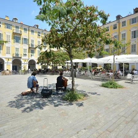 1 Cassini - Magnifique Studio Climatise - Place Garibaldi * Nice